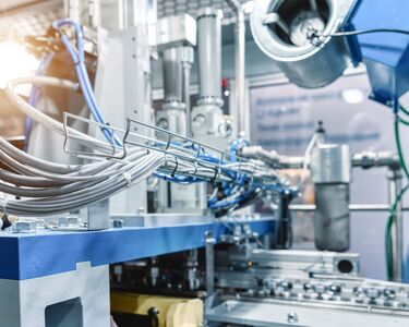 Maschine in einer Halle